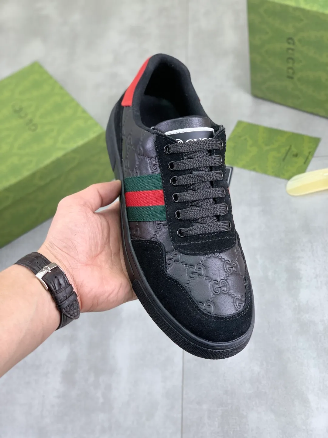 Men's men's shoes 💰P380💰【New model】🆘 The latest model from Gucci official website🎁Classic casual and fashionable men's shoes👟Best model💥The style is simple and elegant, exclusive for trendy men. Unique official website latest brand elements👑Gucci original decoration, fashionable and generous, the fabric is made of original soft calfskin➕Comfortable soft pigskin lining ✅The official website specifies wear-resistant rubber outsole_full of elasticity, classic model taken in real life🎬Color: 2️⃣colors available😍Number: 38-44